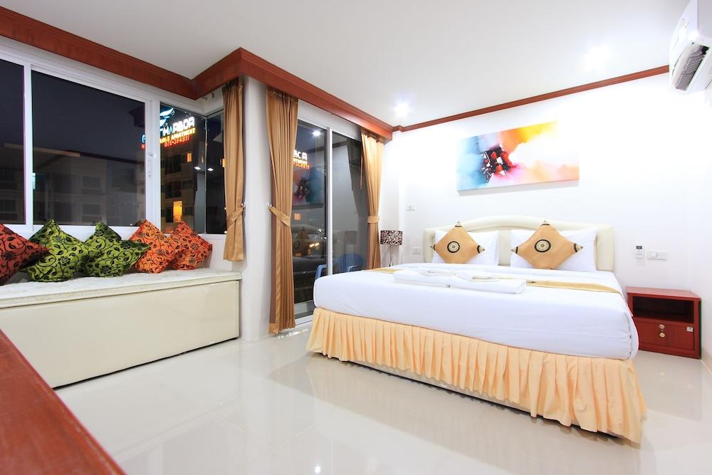 Phusita House 2 Hotel Patong Exterior photo